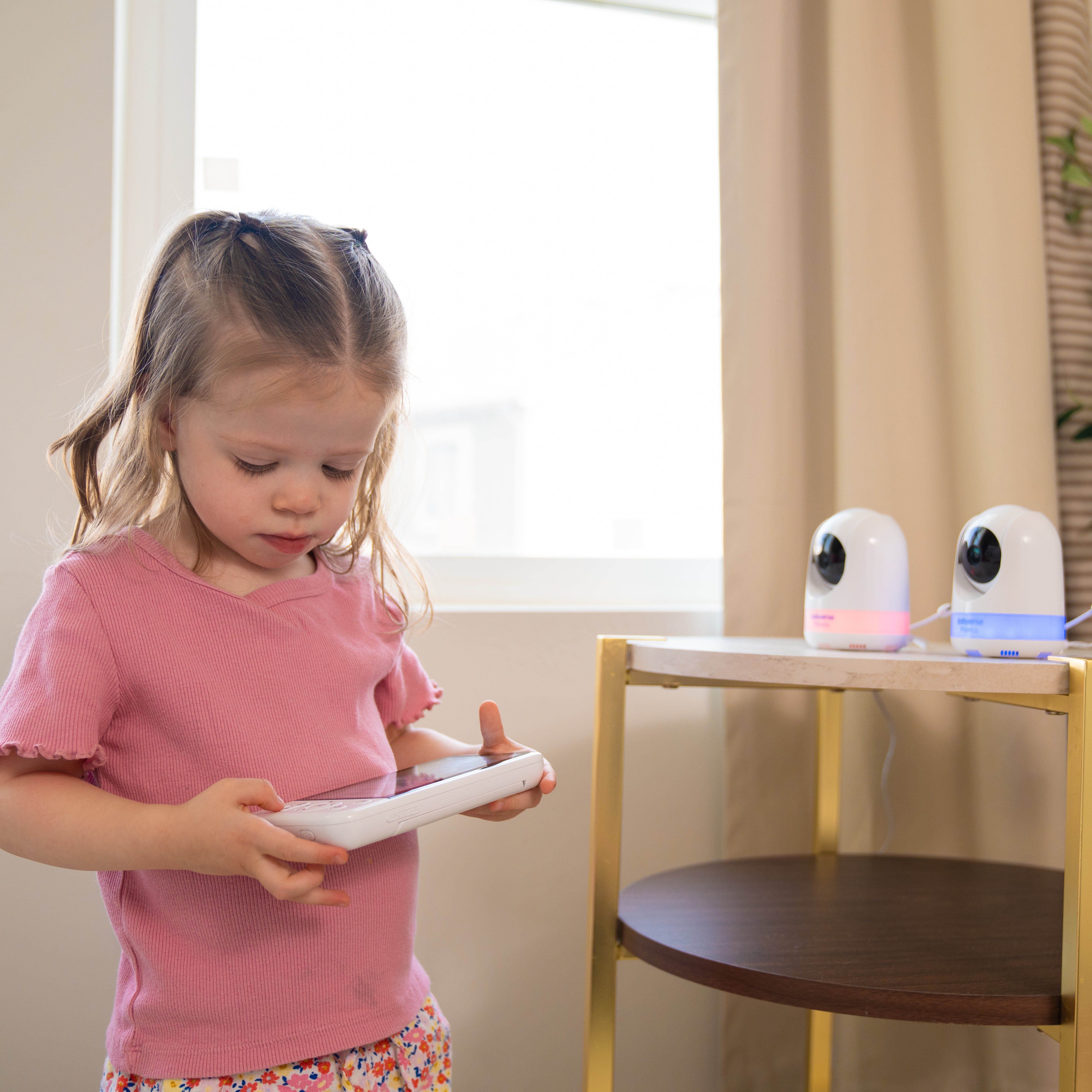 Babysense Prisma: Video-Babyphone mit 1 Kamera, ohne WLAN, Split-Screen, Nachtlicht & Soundmaschine